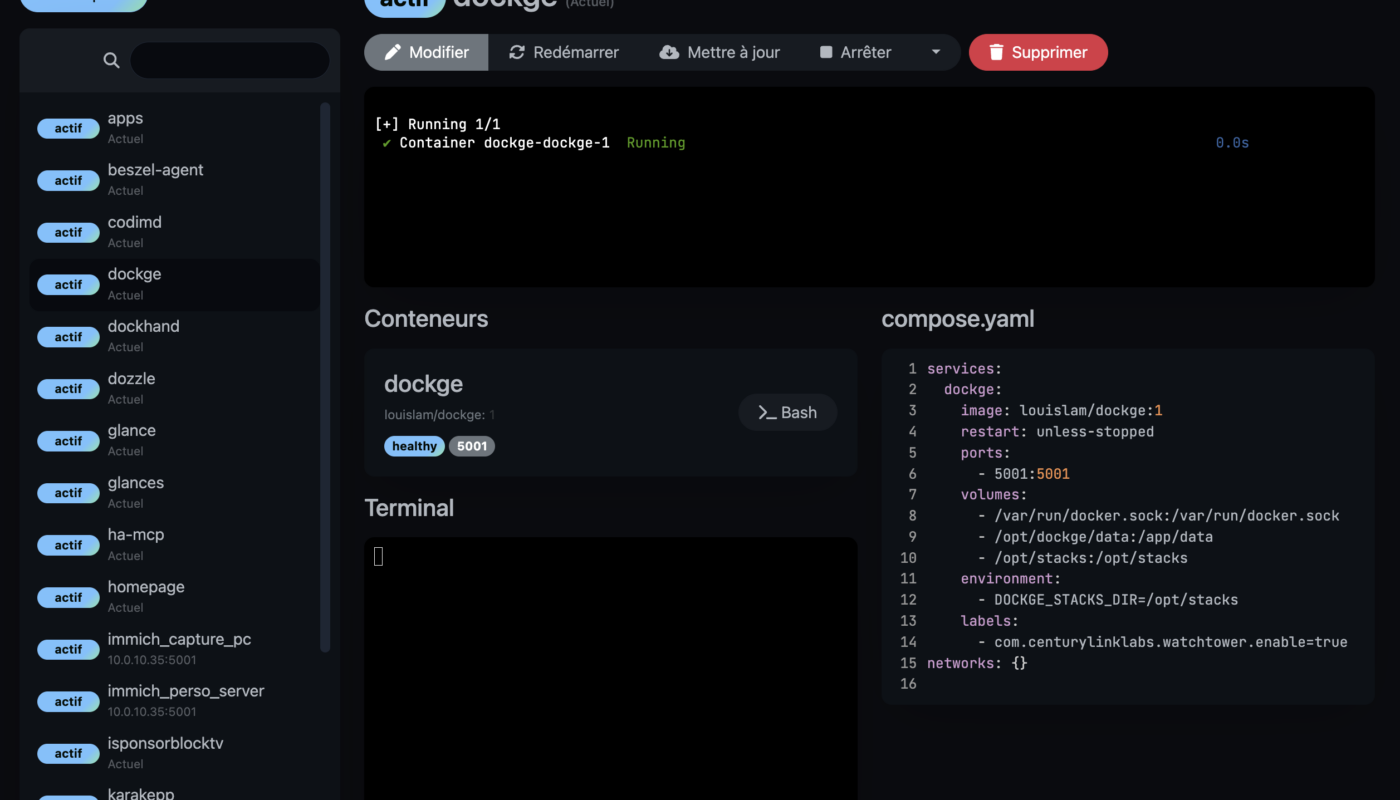 Interface principale de Dockge — détail d'une stack avec le fichier compose.yaml visible et le label Watchtower